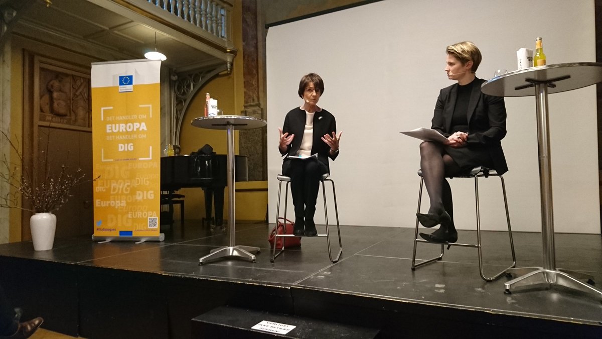 am_koelner's tweet photo. What do I do when member states are difficult? I talk to them 😀🇪🇺👍 #eudialogues #eupol #eubev https://t.co/NpW67kRp62