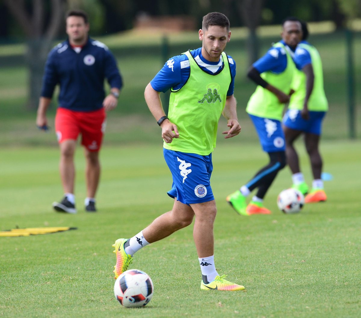 Loving my new Fitbit Charge 2. Big thanks to the guys at <a href="/FitbitSAfrica/">Fitbit South Africa</a> and <a href="/friedman_nikki/">Nikki Friedman</a> for hooking me up.