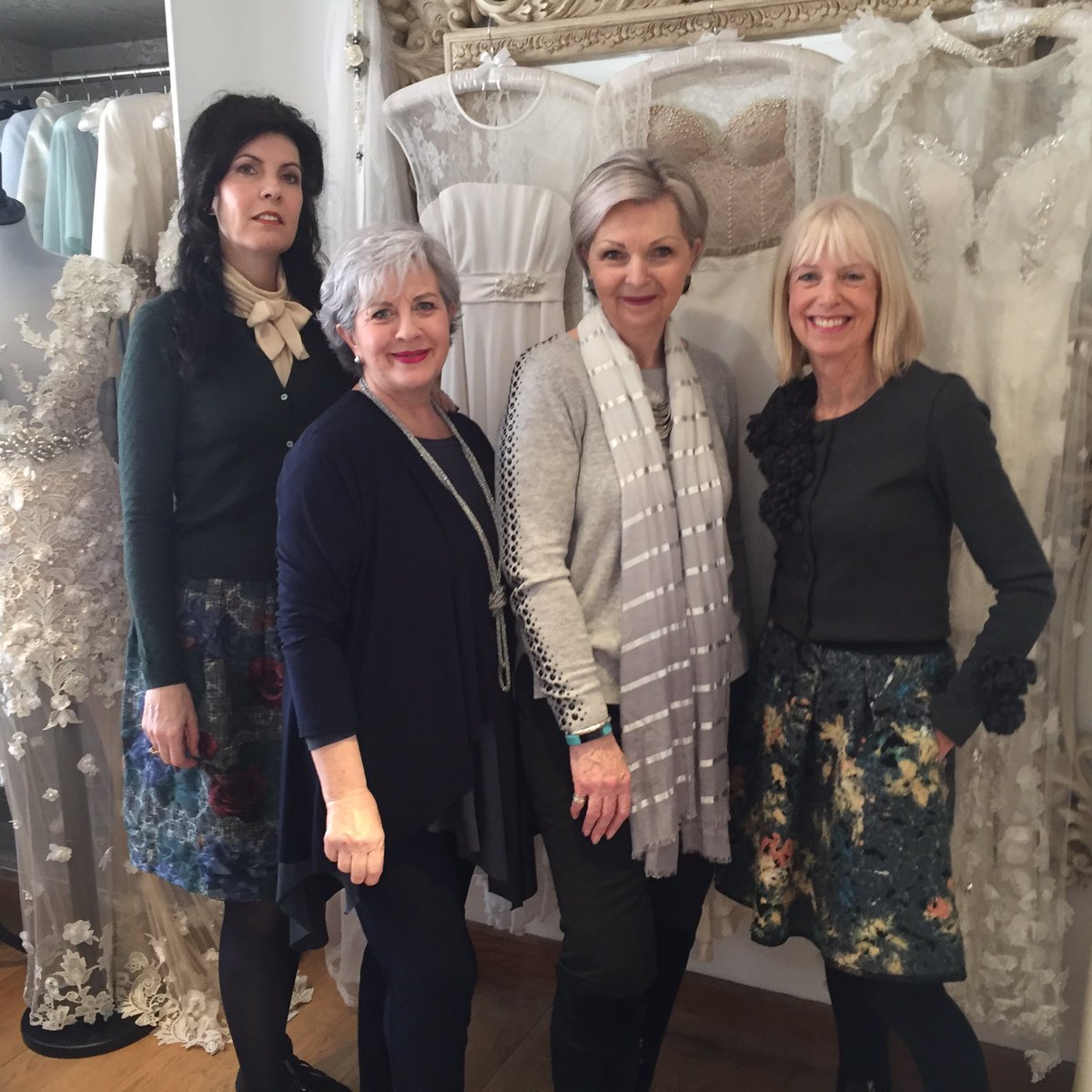 StyleCrisp's tweet photo. Backstage for a photo shoot for @LookFabForever #style #makeup #olderladies #fashionover50 #personalstylist https://t.co/KncgXG41QV