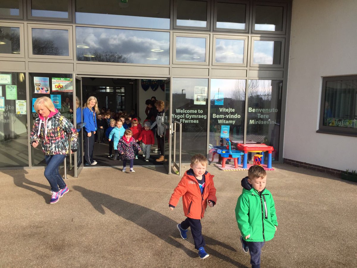 Ysgol Ffwrnes tweet media