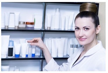 Cos_Ingredient's tweet photo. @Unilever Announces #Fragrance Ingredient #TransparencyInitiative for Personal Care Brands https://t.co/iS43imI65J https://t.co/mFAGXAVfA9