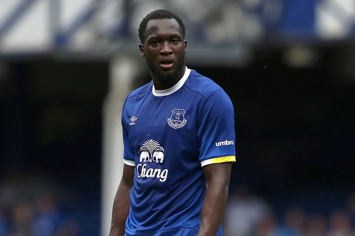 ODDSbible's tweet photo. Romelu Lukaku's agent, Mino Raiola says the Belgian striker is close to signing a new contract, and will not be leaving Everton in summer. https://t.co/uwAVGXqNBo