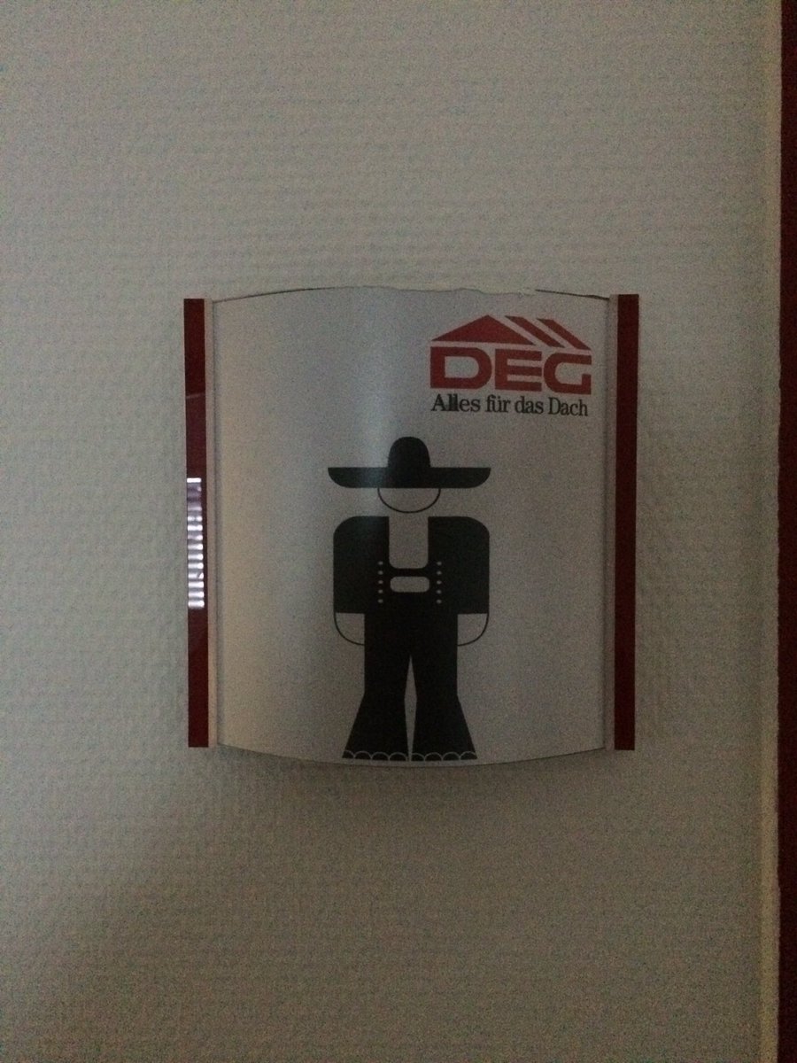 Identifikation mit der Zielgruppe #Zimmerer und #Dachdecker bis ins Detail!
Auch aus dem Türschild der Toilette kann man etwas machen!