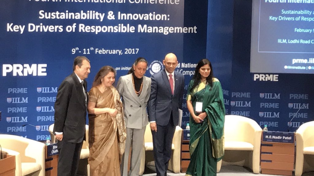 AhujaRachita's tweet photo. #IILMPRMEConference session 1 ending on a happy note @iilminstitute https://t.co/JCccwWGH66