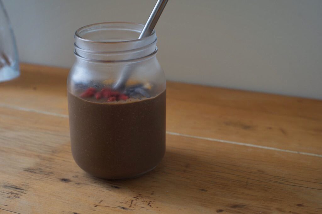 For smoothie lovers! A basic flexible smoothie recipe for two 💚 nurturefromwithin.com.au/delicious-feel…