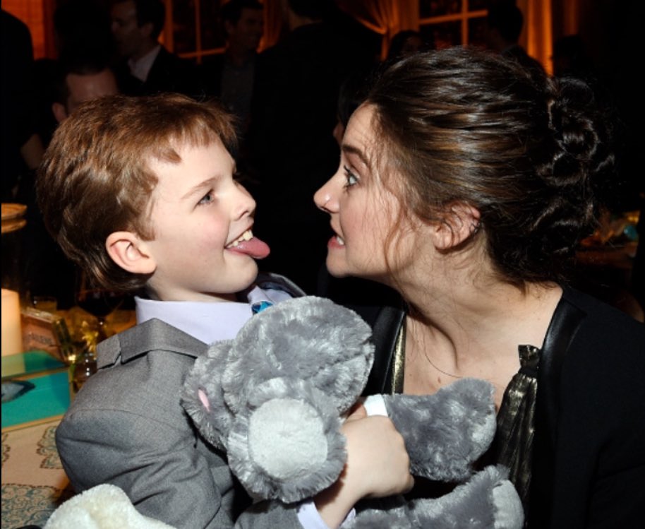 shailene_th's tweet photo. เชลีนเป็นคนตลกกก 😂 #ShaileneWoodley https://t.co/mV5VDnGgKF