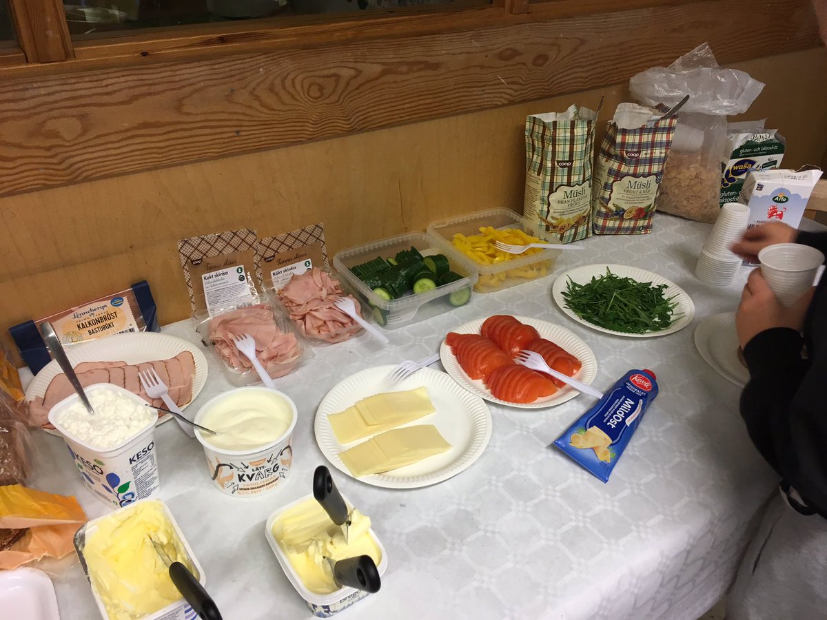 AnetteWiking's tweet photo. Elevensval idrott&amp;hälsa #töjnan #elevenval #idrott https://t.co/dQw3cfqUOV