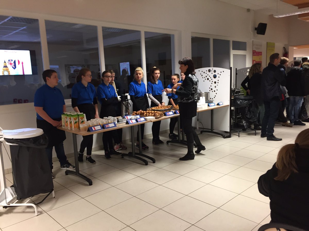 HighburyGrove tweet media