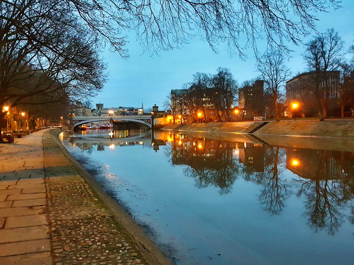 No21York's tweet photo. Quiet and wind still this morning.
Morning walks with Andrea and Nate
#RiverOuse #LendleBridge #York #VisitYork #MakeItYork #AmazingYork https://t.co/OqRe7ofMZq