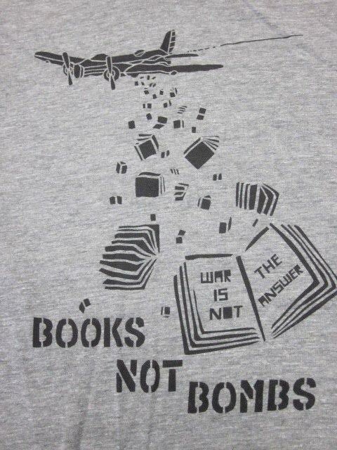 This book is good than that one. Афоризмы про книги. This book is good than that one. This book is good than that one. Уильям блэкстоун.