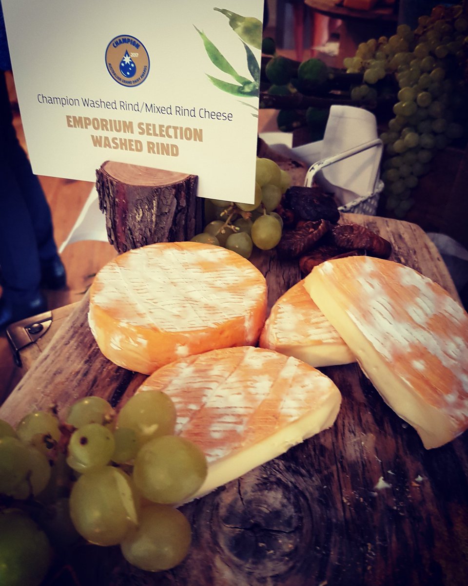 AustDairyFoods's tweet photo. Go now to your local @ALDIAustralia, go go go. #agda2017 https://t.co/yhOrpdDqEY