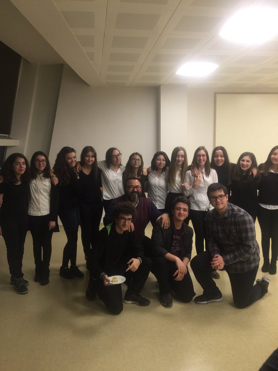 GİGLA by YÖM tweet media