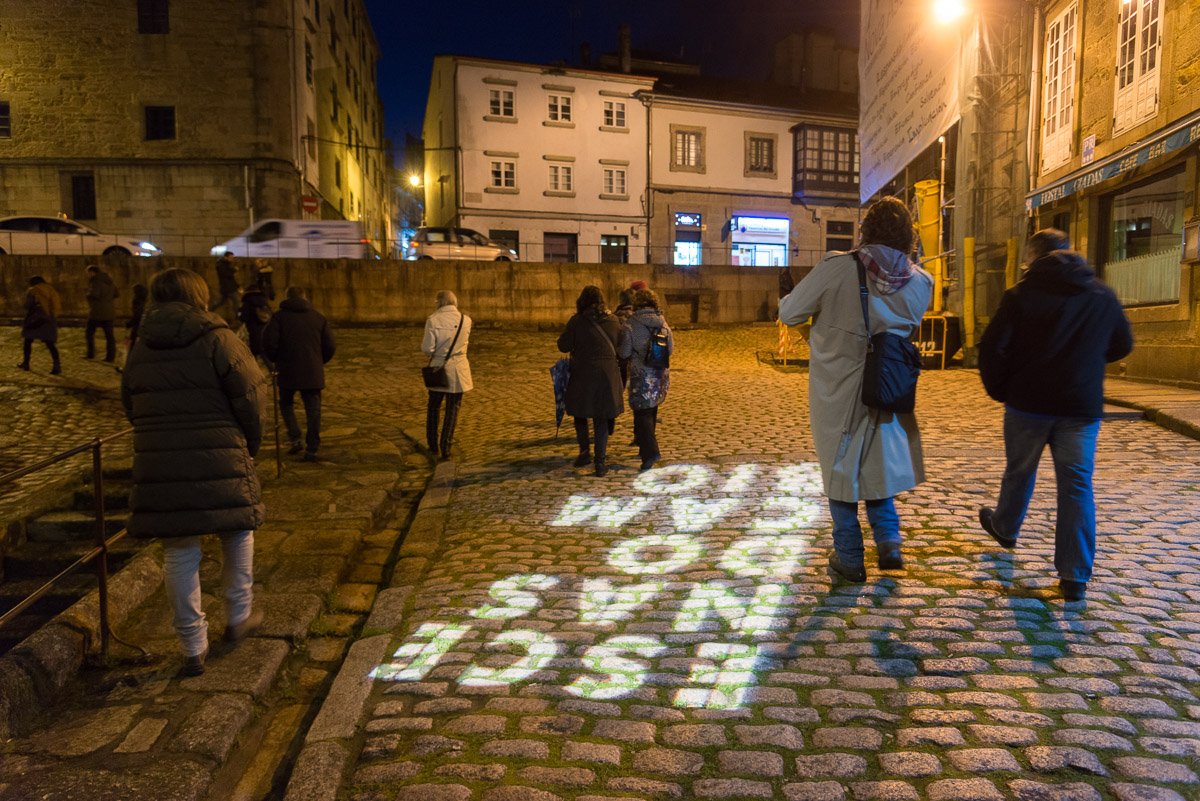CidadedaCultura's tweet photo. 'Cheverografías. Compostela 8717', un paseo emocional pola Compostela dos #Chévere e de cada un de nós. https://t.co/IoGdvIA4mB https://t.co/xcGSDINnna