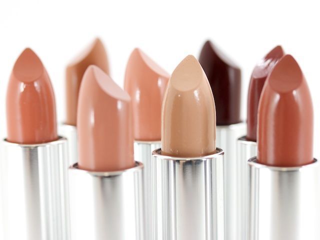 Inthebuffmakeup's tweet image. Our amazing #lipsticks are all 50% off in our closing out sale.  Order your favourites today! #organic #lipsticklove #sale
