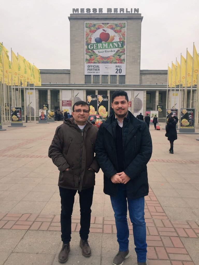 Nuestros compañeros representando a <a href="/agrupaejido/">AGRUPAEJIDO</a> en #FruitLogistica2017 #Berlin #Germany