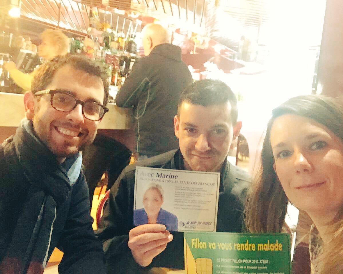 Tiffany_Joncour's tweet photo. Ce matin, boitage ac le @FNJ_officiel du @FN69_officiel à #Champvert, dans le 5ème arr. lyonnais.
On se bat #AuNomDuPeuple, ac #Marine2017 ! https://t.co/sbiFYlvdCg