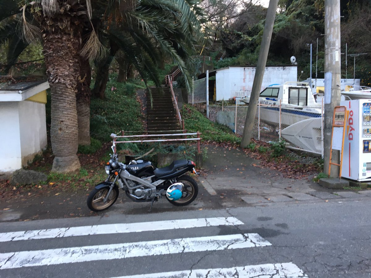 Uzivatel アオキチ Na Twitteru 乗ってる車名と長所と短所書いてけ Vt250spada 長所 高馬力と低燃費 細い車体を作り出せるvtエンジン V型ゆえの低回転からでも強めのトルクが出る当時のホンダの中でも丈夫 ネイキッドの割にハイスペック 短所vtrと比べて燃費が低い