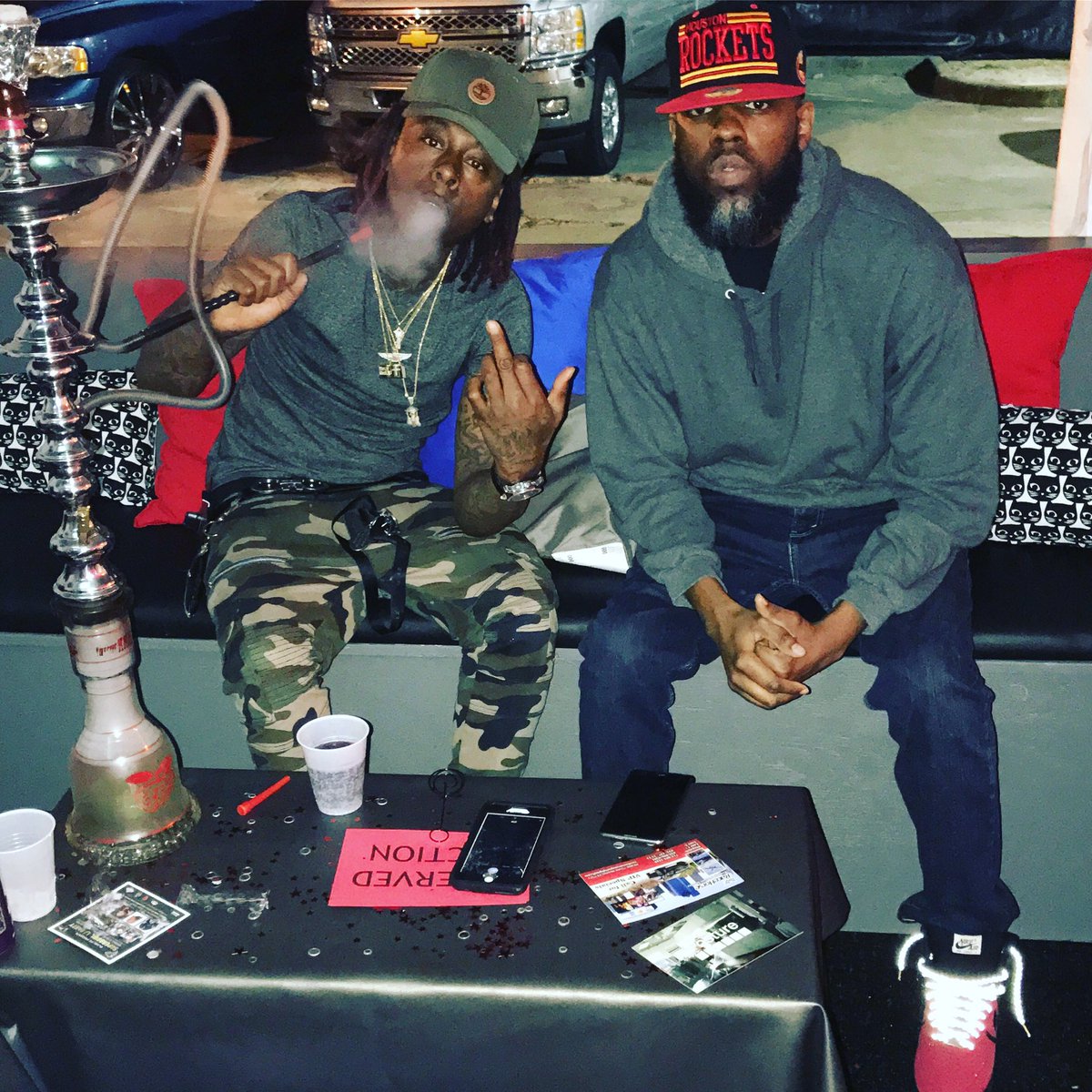 DamonDizzle's tweet photo. Me and my manager https://t.co/k0LeRHkKUf