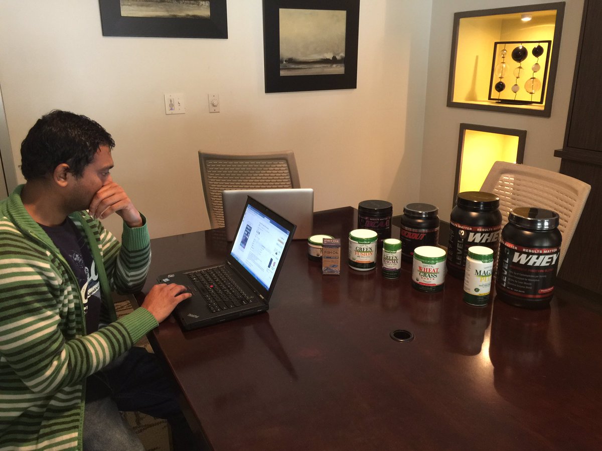 EyeFightSports's tweet photo. Respect for any of my employees who beat me to our conference room for the 12 o'clock meeting, I say 12 he's sitting and waiting by 11:55 👍🏽 https://t.co/h0Gav1iuMT
