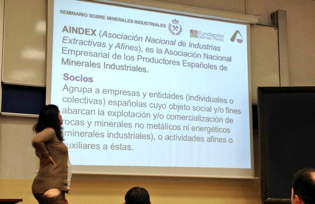 minasenergiaupm's tweet photo. #Seminarios #AINDEX para #estudiantes y #profesinales en la @minasenergiaupm @La_UPM #mineralesindustriales #industria y #sostenibilidad 👷🎓 https://t.co/wcEmyGjqKj