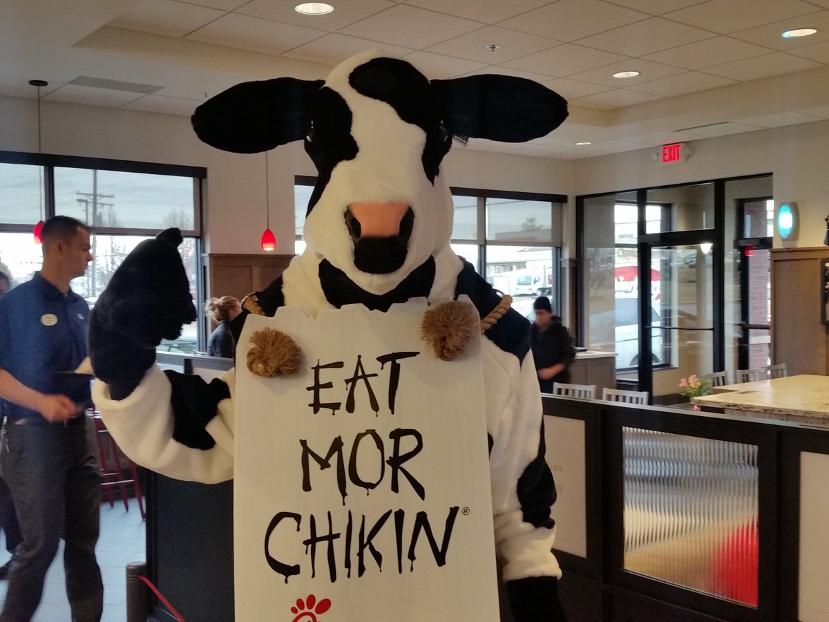 Great day <a href="/ChickfilA/">Chick-fil-A, Inc.</a> for the grand opening in <a href="/EllisvilleMO/">City of Ellisville</a> with <a href="/WestCoChamber/">ChamberofCommerce</a>