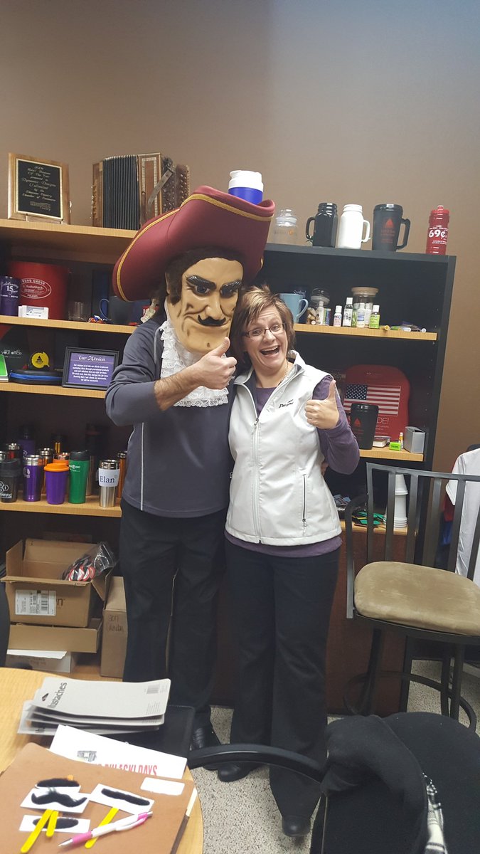 Casimir_Days_WI's tweet image. Where&apos;s Casimir? #DynamicDesigns