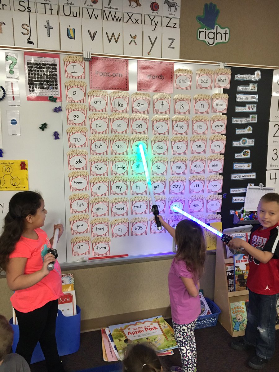 Learning is more fun with lightsabers! #popcornwordreview #wearewayne <a href="/SFE_3820/">SFE Elementary</a>