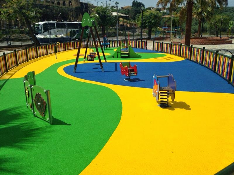 InnovaRevest's tweet image. Hoy en el #blog destacamos la importancia de la elección de un #suelo de seguridad en #parqueinfantil #suelourbano bit.ly/2k6ZqU2