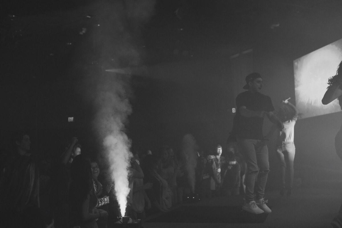 rtlworship's tweet photo. this is what you missed at #RemixLive last night...

love worshipping with @reMIXstudents 🙌 https://t.co/BecrnJMFoX