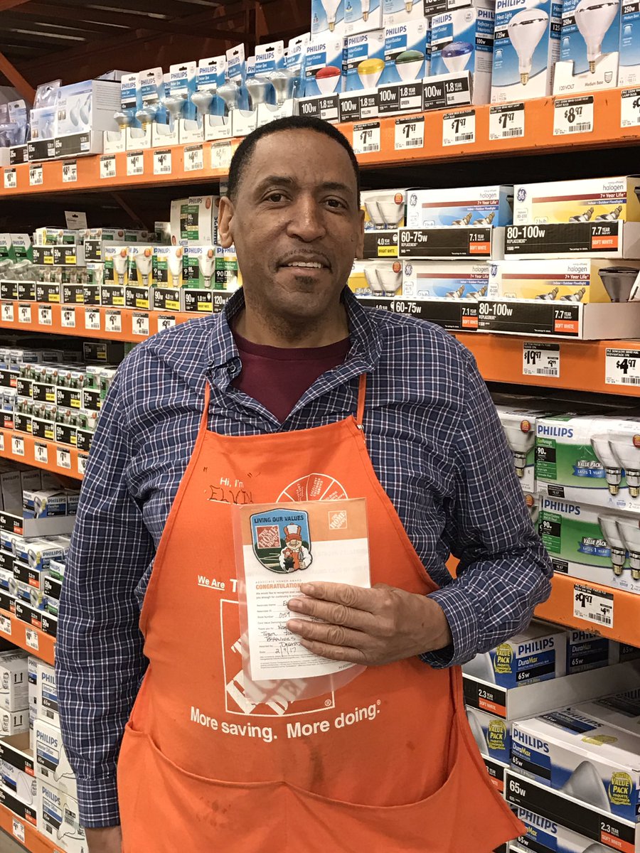 donaldjackson72's tweet photo. Mr. Elvin celebrated for exhibiting safe behaviors👏🏽!@hrjohnson13 @garydemarinis https://t.co/fBCsVZHXe6