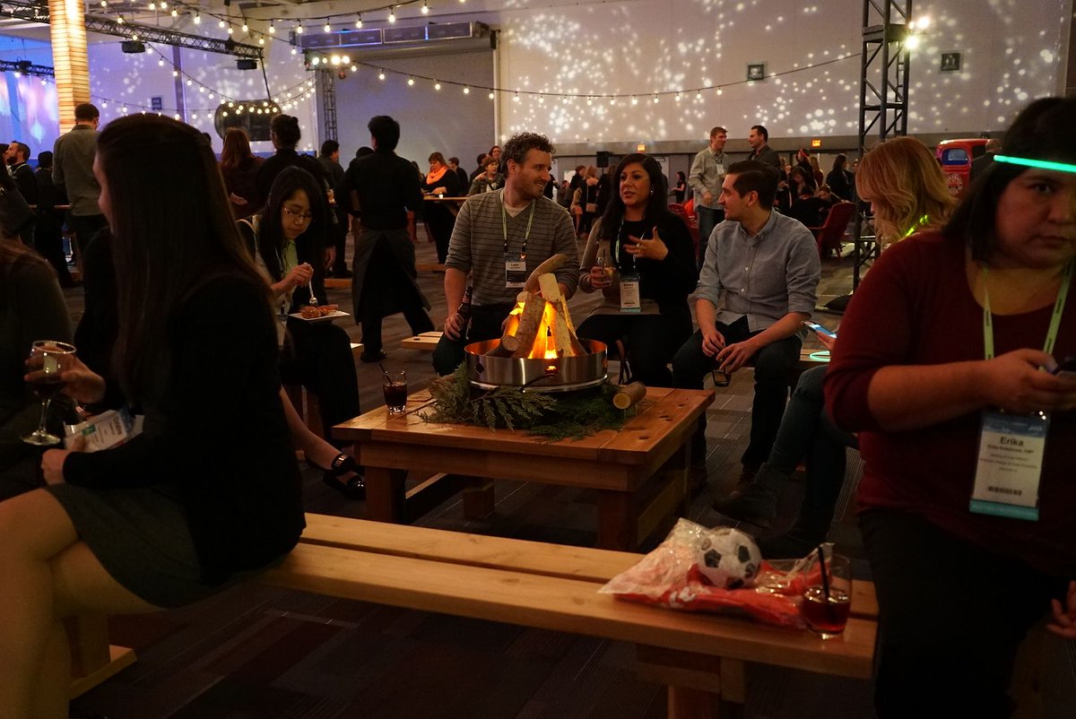 stagingsol's tweet photo. Adding spark to your next #event by our friends #coteriespark! #eventprofs https://t.co/q8aptmUJZJ https://t.co/VcofMQeiW7