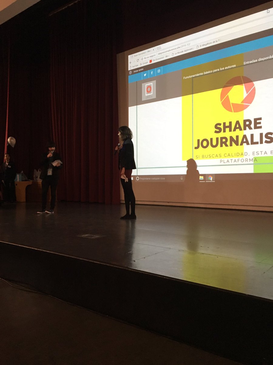 sienteloyvivelo's tweet photo. Empiezan fuertes @JournalismShare reivindicando la situación actual del periodismo, nuestra profesión. #proyeccom17 https://t.co/mWSlWKm5Qv