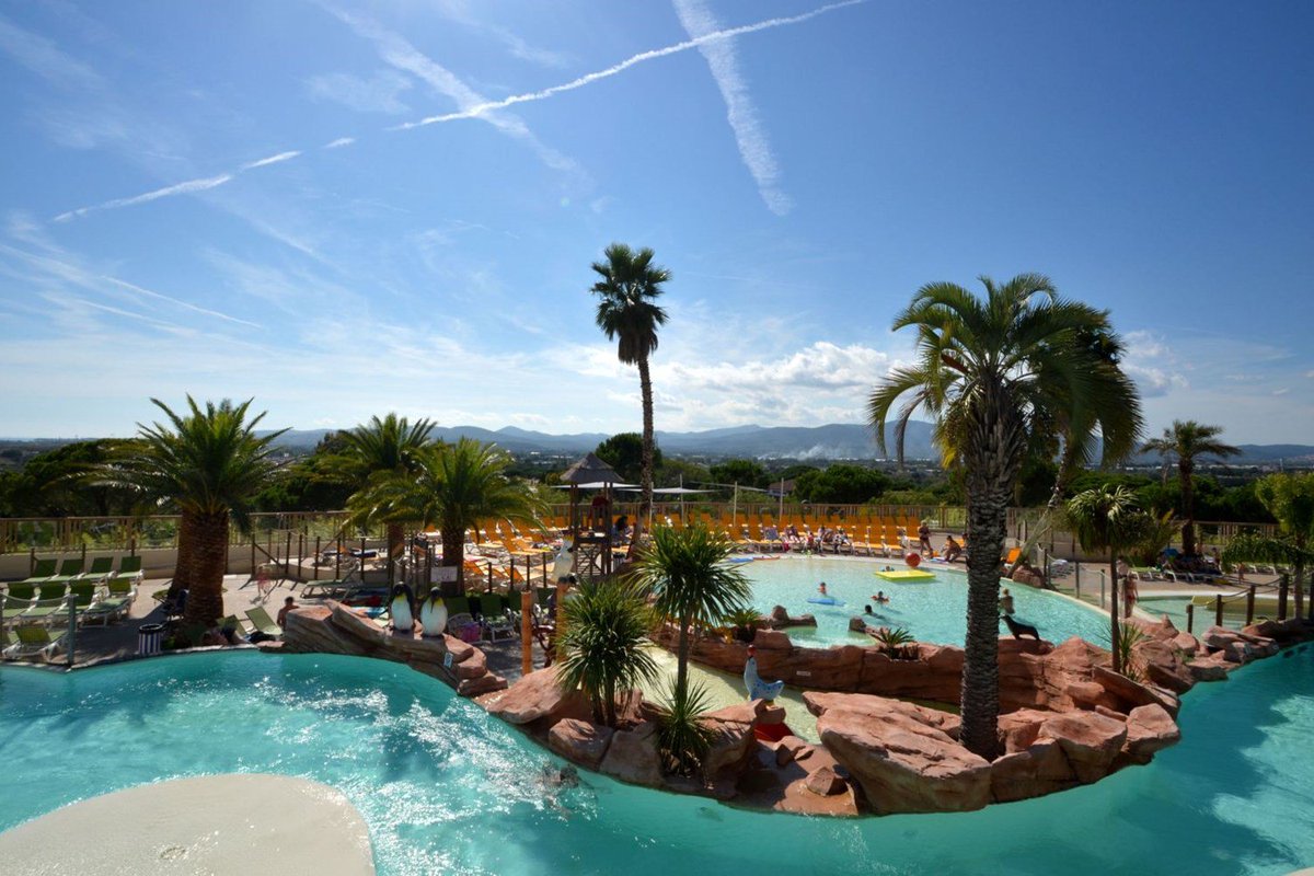 SelectcampIT's tweet image. Scopriamo insieme il bellissimo campeggio Domaine du Colombier! Solo con #Selectcamp! youtu.be/1oIOd-PM3-s