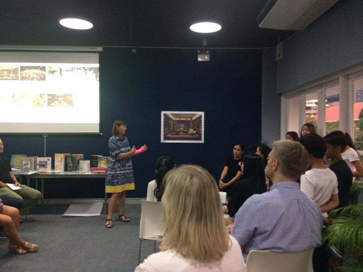 Liamsp2005's tweet photo. #nistpypx parents connecting to library picture https://t.co/pasGtzuCv8