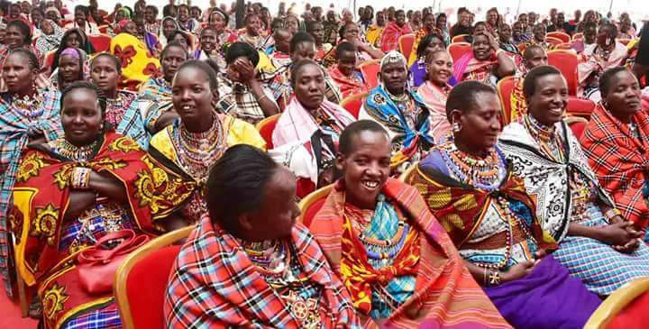Mrlangwiz's tweet photo. Narok county women leaders with the DP at his Karen home,earlier today.

Narok is locked.
Tuko pamoja. https://t.co/SyzSdjMkoB