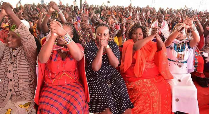 Mrlangwiz's tweet photo. Narok county women leaders with the DP at his Karen home,earlier today.

Narok is locked.
Tuko pamoja. https://t.co/SyzSdjMkoB
