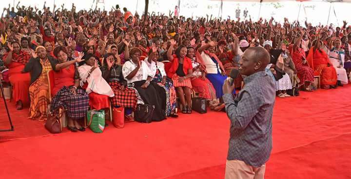 Mrlangwiz's tweet photo. Narok county women leaders with the DP at his Karen home,earlier today.

Narok is locked.
Tuko pamoja. https://t.co/SyzSdjMkoB
