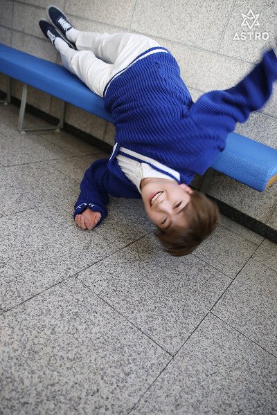 moonbin_kr's tweet photo. 아 진짜 넘 기엽따아아아아아ㅏ아아아!!!!!ㅠㅠㅠㅠㅠㅠㅠㅠㅠㅠㅠㅠㅠㅠㅠㅠㅠㅠㅠㅜㅠㅠㅠ푸ㅜㅠㅜㅠㅠㅠㅠ엉어엉엉ㅇ
#아스트로 #문빈 #빈이 @offclASTRO https://t.co/kVuRXYjZmv