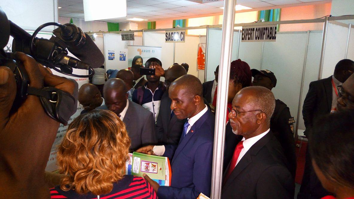 OthnielZokou's tweet image. #JSPP2017 , présence effective de M. @Diagou_Jean (Président CGECI) et de M. Amissa Joseph (DG du #MPME)