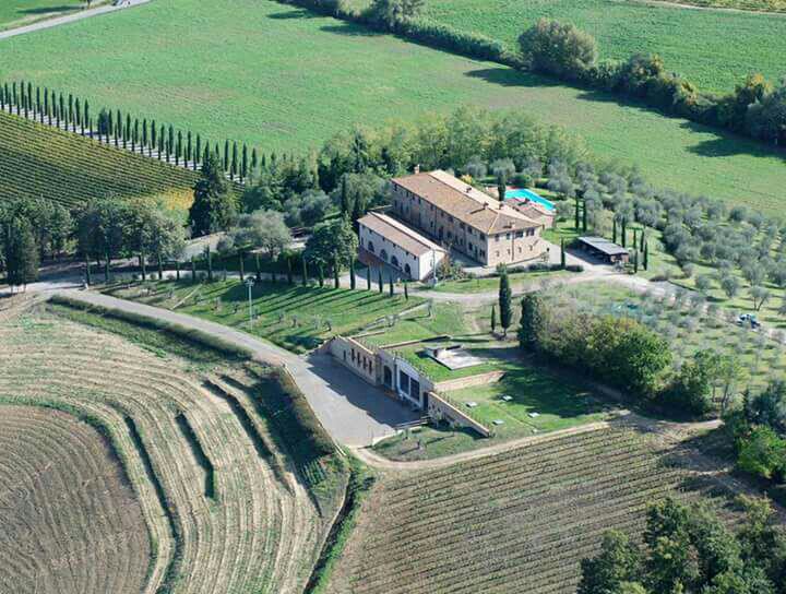 WineFibbiano's tweet photo. ☀🍷#fattoriafibbiano #tuscanwine #vinitaly #winenews #prowein #mywine #food #vino #wine #wines #vin #wineislove #ais #fisar #vin https://t.co/jToGu5AugO