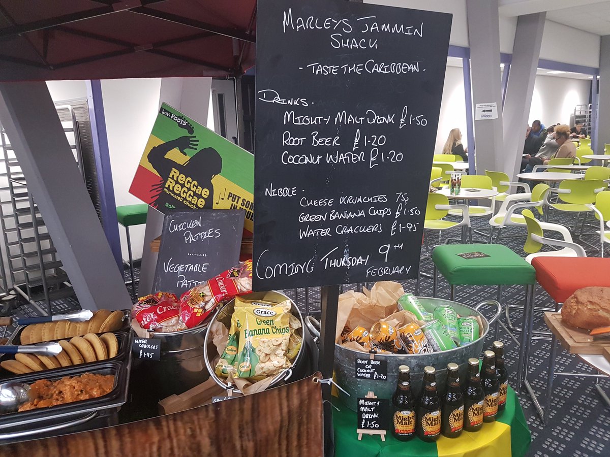 DerbyFood's tweet photo. Marleys jamming shack, Jamaican street food..#freshisbest #derbyuni #sharethelove @Chartwells_UK @compass_group @BigChefAndrew @RedChefHart https://t.co/Eye9bkSwnt