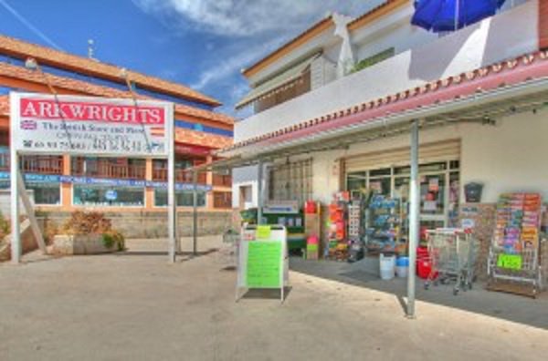 checkcheckoops's tweet image. @S_OpenAllHours Arkwrights in Spain....
