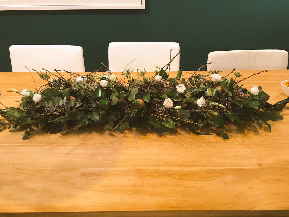 Prachtige bloemen in onze beursstand met dank aan Anouk van #Bloemsierkunst #Erica in <a href="/Gem_Borne/">Gemeente Borne</a> !!@INFRA_EH #goedgeregeld