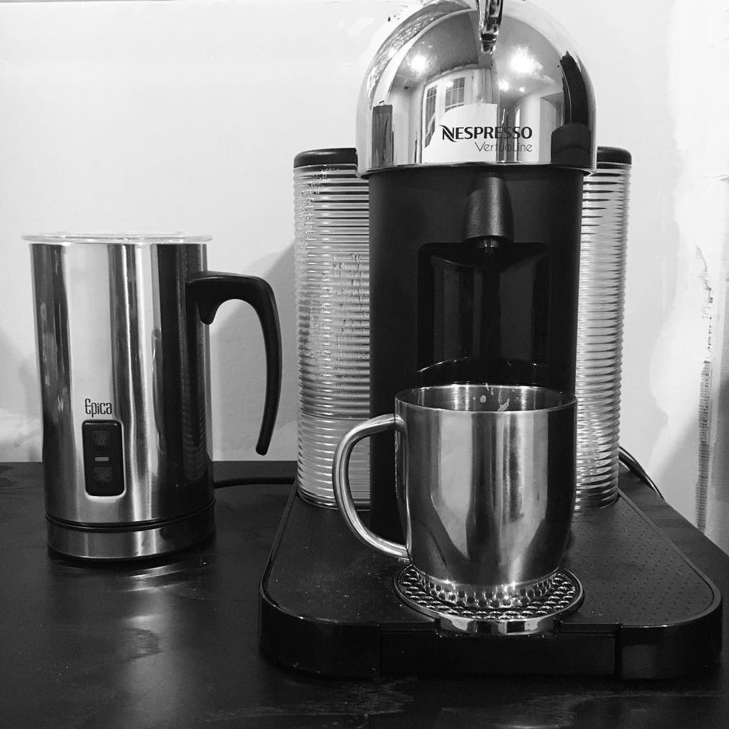 gymgoddesss's tweet photo. Winter mornings be like... ☑️@nespresso ☑️@epicaofficial https://t.co/ILMZowbXJj https://t.co/25Vt7GsXiu