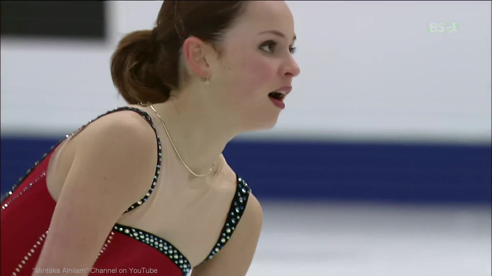 Mintaka Alnilam サーシャ コーエン 見事なバレエジャンプです やすやすと230度開脚してきます しかも高い そして美しい 2枚目はホールド無しのレイバック姿勢 Hd Sasha Cohen 02 Worlds Fs Carmen T Co Gyu5odewuu T Co