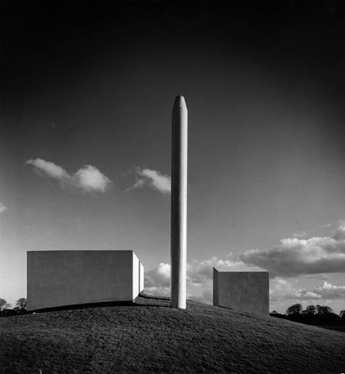 hitear's tweet photo. Ryder and Yates. Amberley Citadel, Killingworth, 1967. #JuevesDeArquitectura #architecture #falic https://t.co/gPETjuJqHi