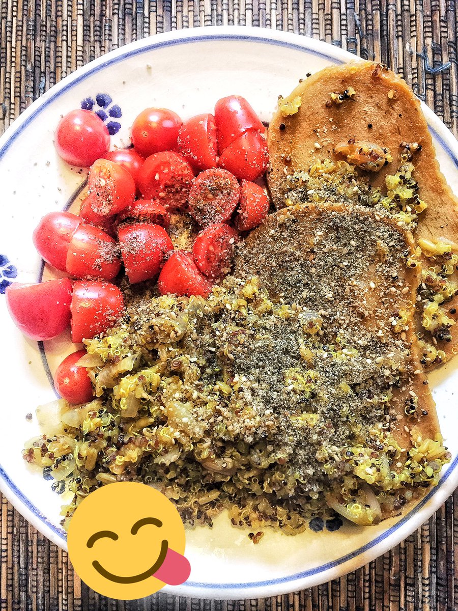 BimbiDotgirl's tweet photo. Piatto unico super #fit Filetto di #mopur Quinoa, avena integrale, curcuma, scalogno, datterini, gomasio e semi di chia. #macrobiotica #veg https://t.co/JXwiwwHZZu