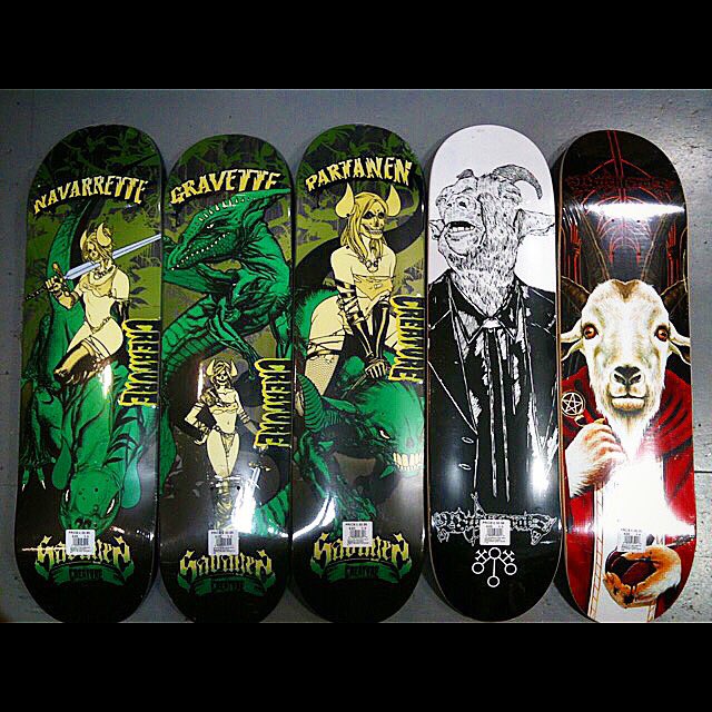 RouteOne_Brghtn's tweet photo. Another #throwbackthursday To these Hesh 2011 @creaturefiends &amp; @witchcrafthardware Decks. 🤘🏾🤘🏼🤘🏿#Witchcraft #creatureskateboards #routeone https://t.co/NXoKDKfYg7