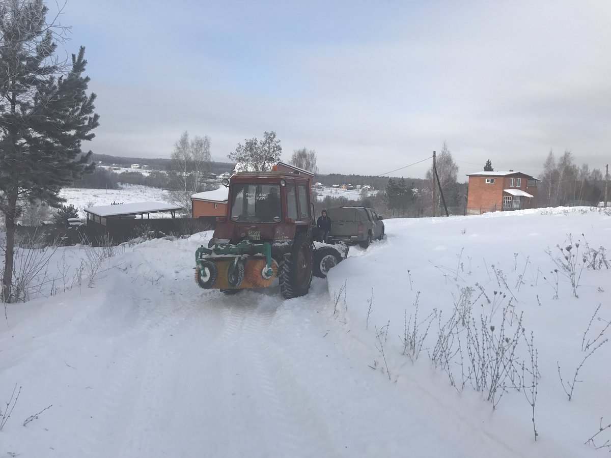 <a href="/Tularegion71/">Правительство ТО</a> <a href="/MoZaokskiy/">МО Заокский район</a> <a href="/RybakovaElen/">Елена  Рыбакова</a> очистка дороги в д. Сенино!
