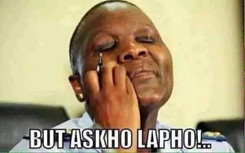 MasoAdam's tweet photo. You busy judging "dj zinhle" . When last did you get flowers from your men? https://t.co/byG7h7VD6X